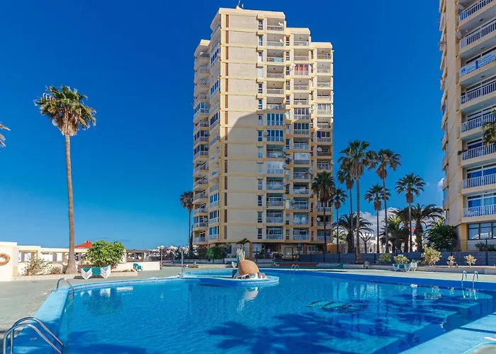 Americas Best! Torres De Yomely11 *